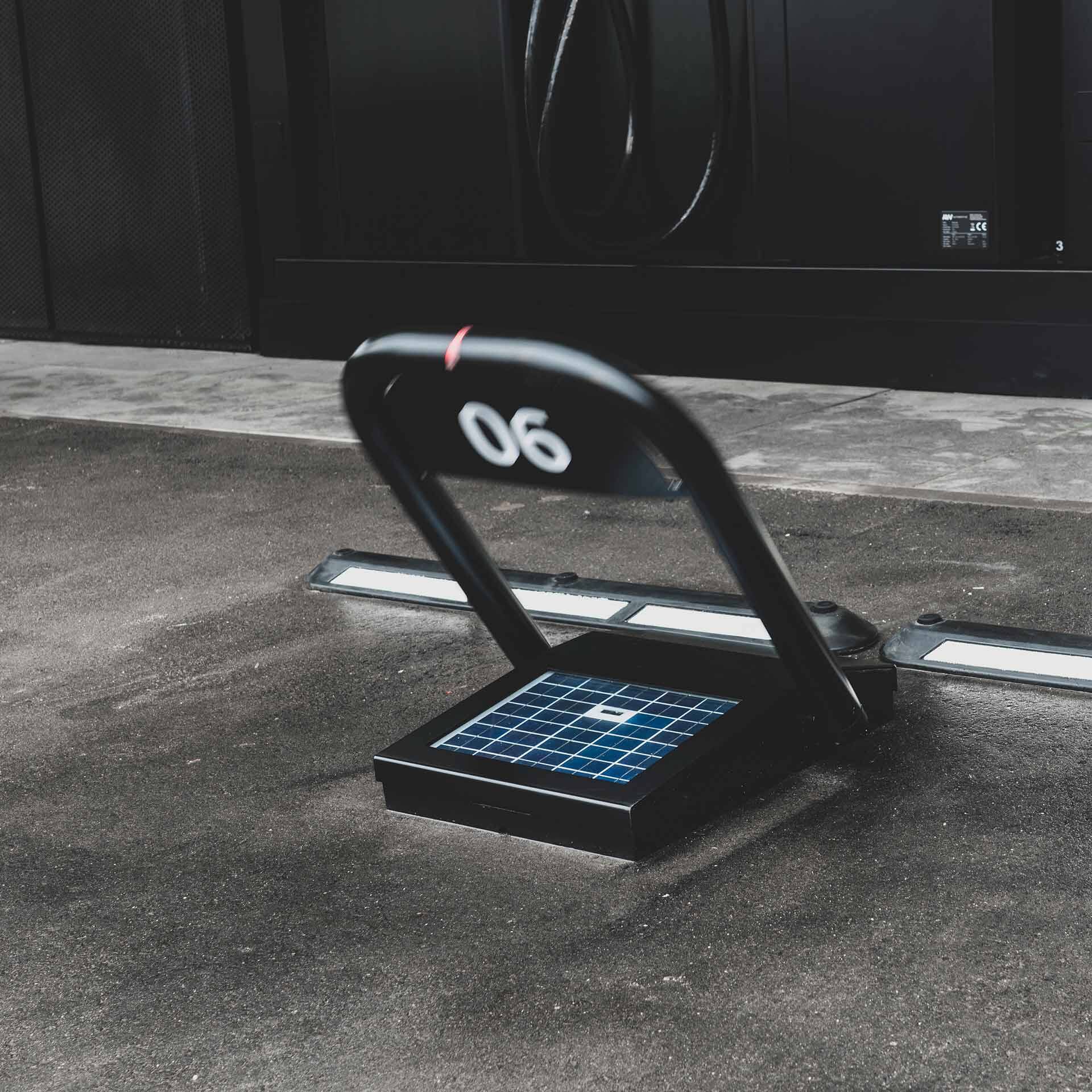 Audi charging hub паркомясто с резервация на място.