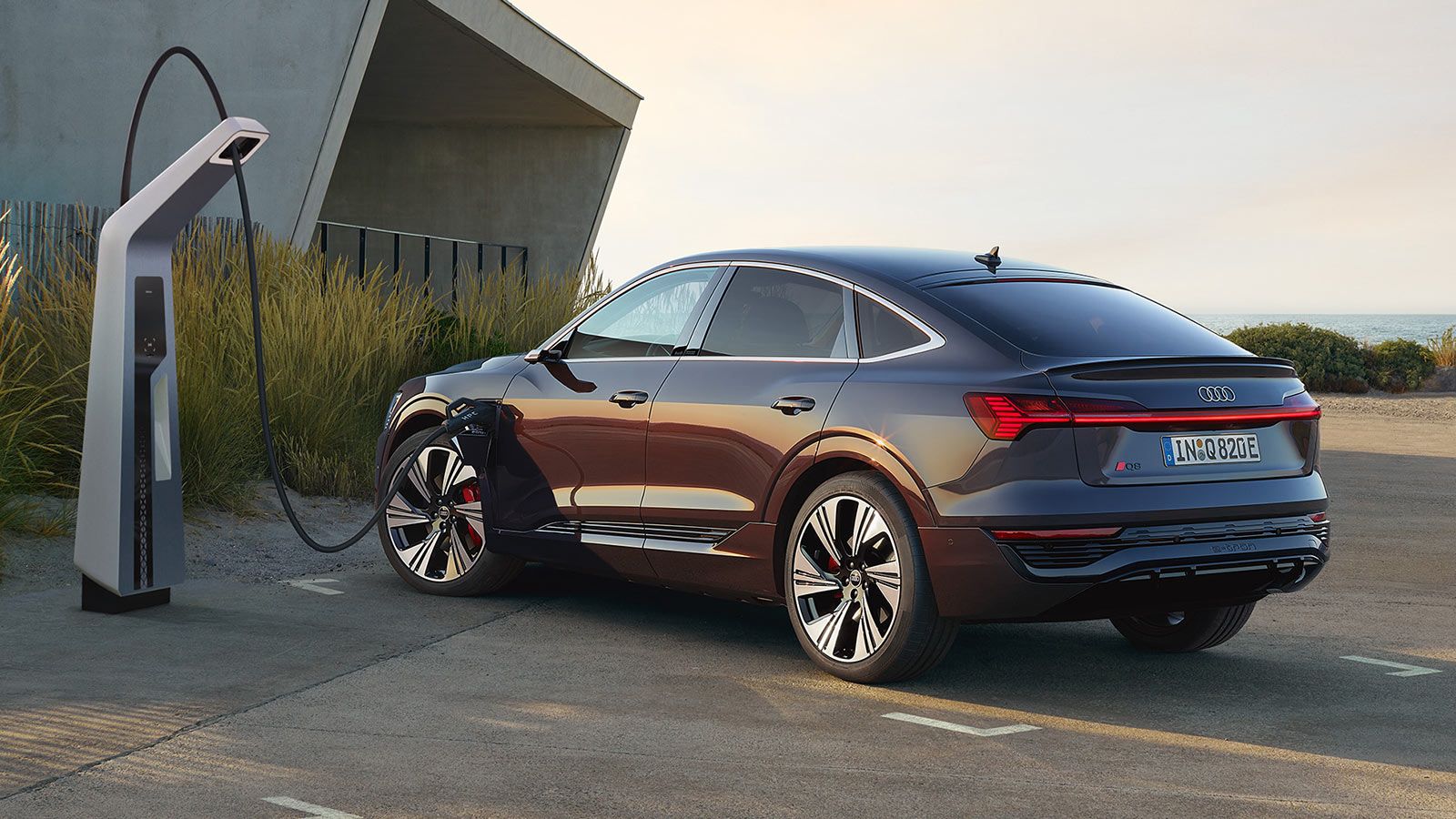 Öffentliche Schnellladesituation Audi Q8 Sportback e-tron