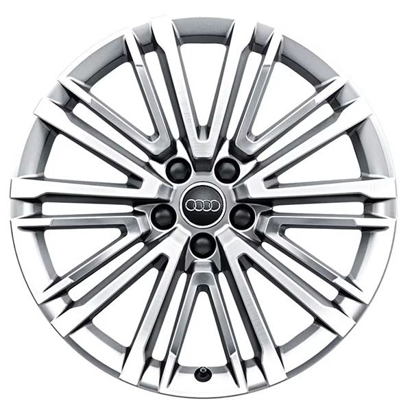 Audi A4 Leichtmetallfelge silbern