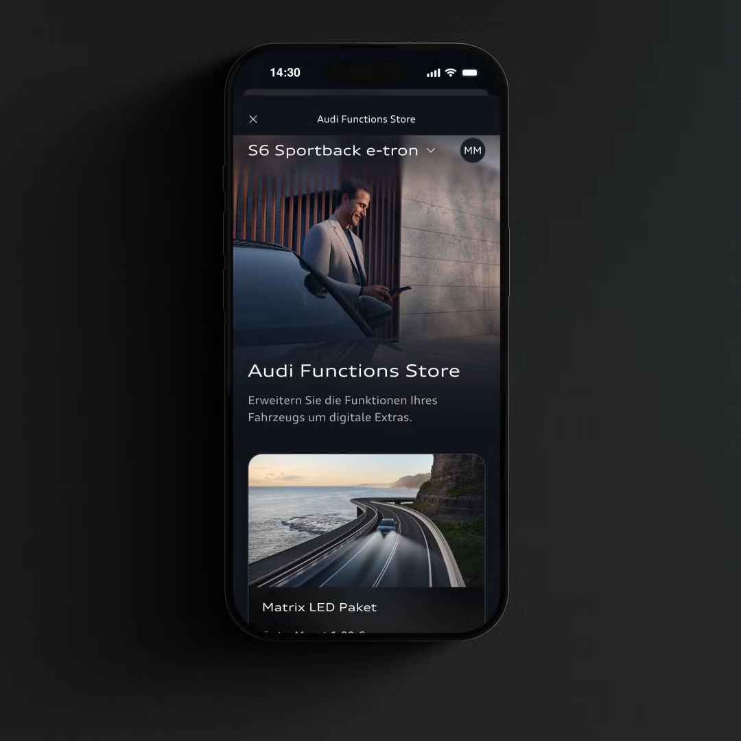 Телефон на дисплей с информация за Audi-Functions-Store процеса на поръчка на функции
