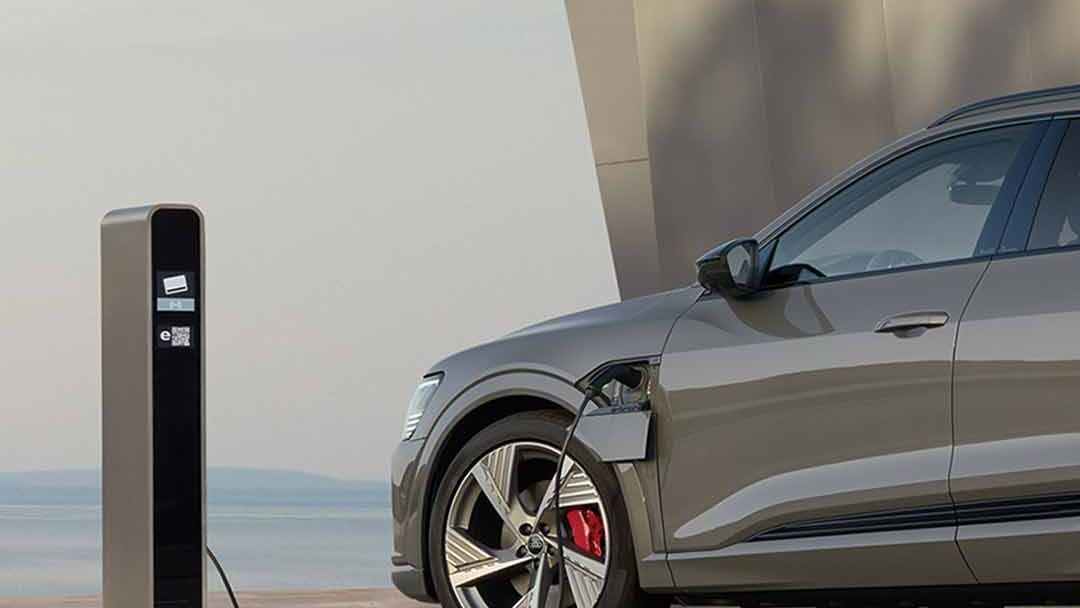 Seitenansicht Audi Q8 e-tron