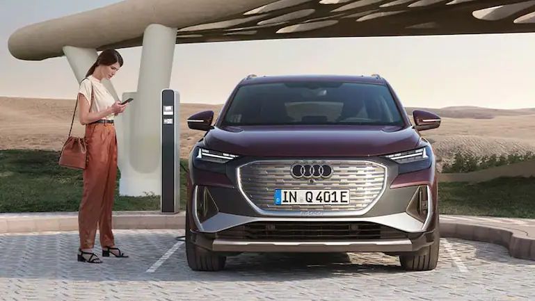 Frontansicht des Audi Q4 e-tron