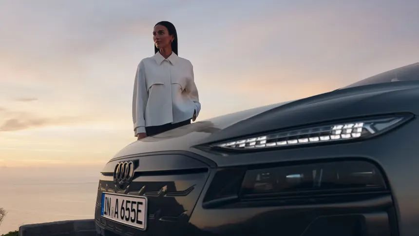 Audi A6 e-tron с активирани онлайн услуги и свързани функции чрез myAudi.